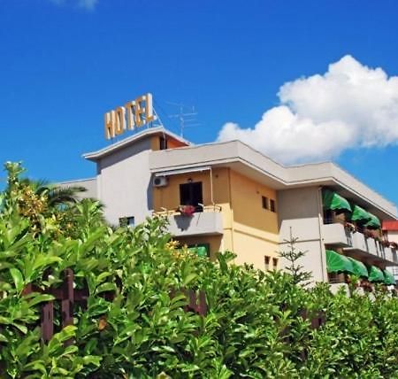 Santoianni Otel San Martino in Pensilis Dış mekan fotoğraf